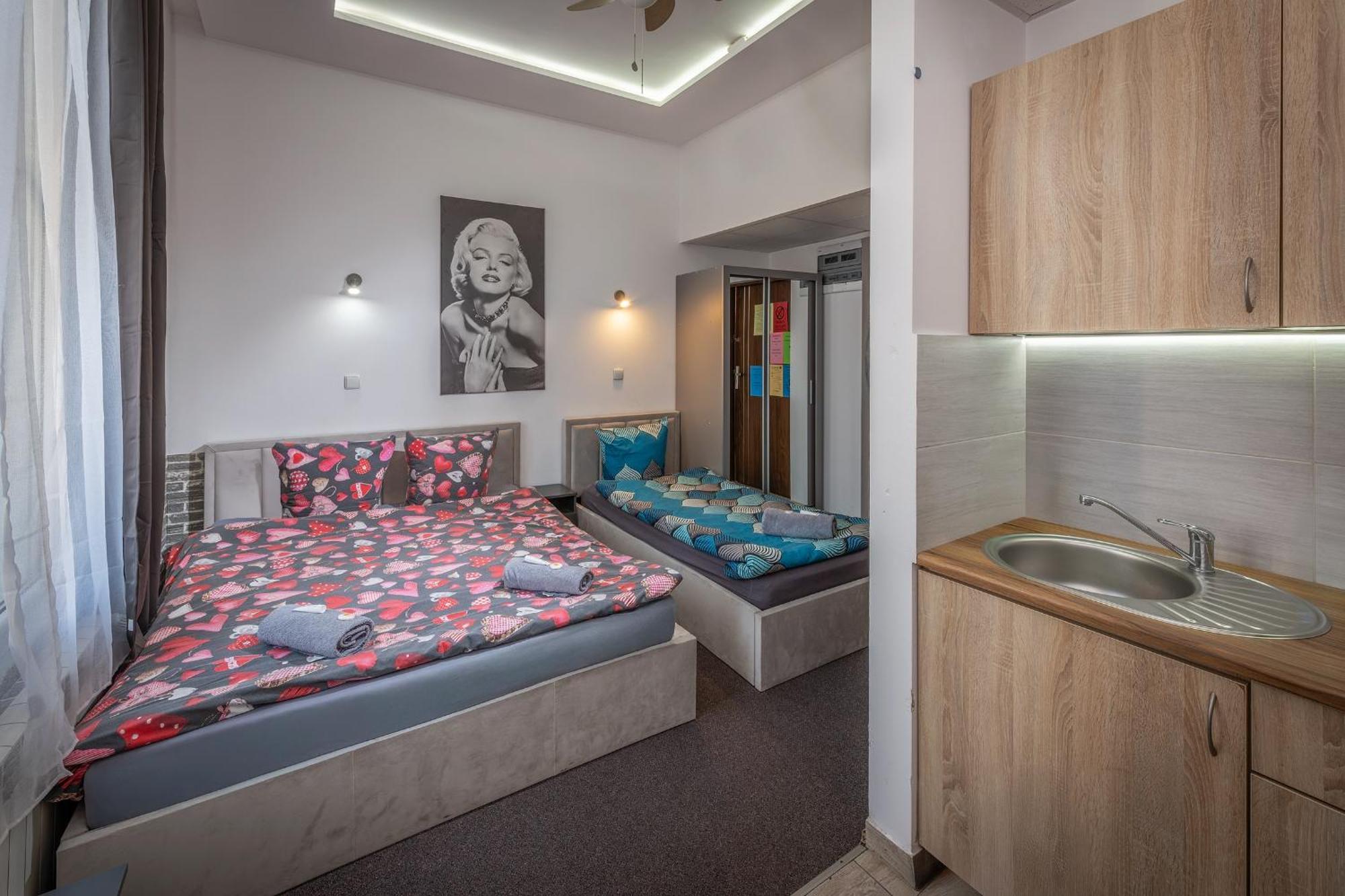 70S Guest Room Cracovia Exterior foto
